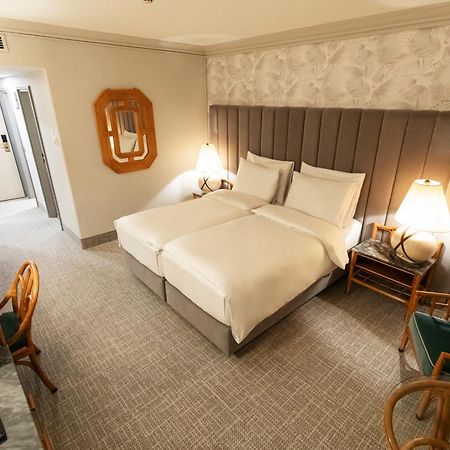 Eventhotel Pyramide Vösendorf Eksteriør billede